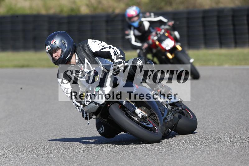 /Archiv-2025/49 26.08.2025 Cornu Master School ADR/blau-bleu/13